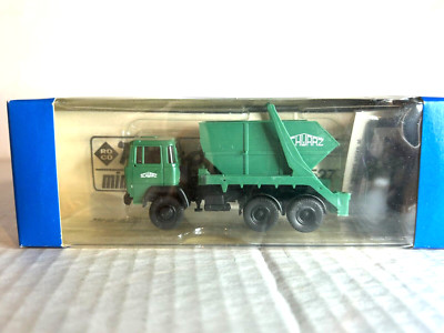 ROCO #1527  Magirus D 10 Wheel Trash Container Truck ''Schwarz'' ''Green'' H.O. 1:87
