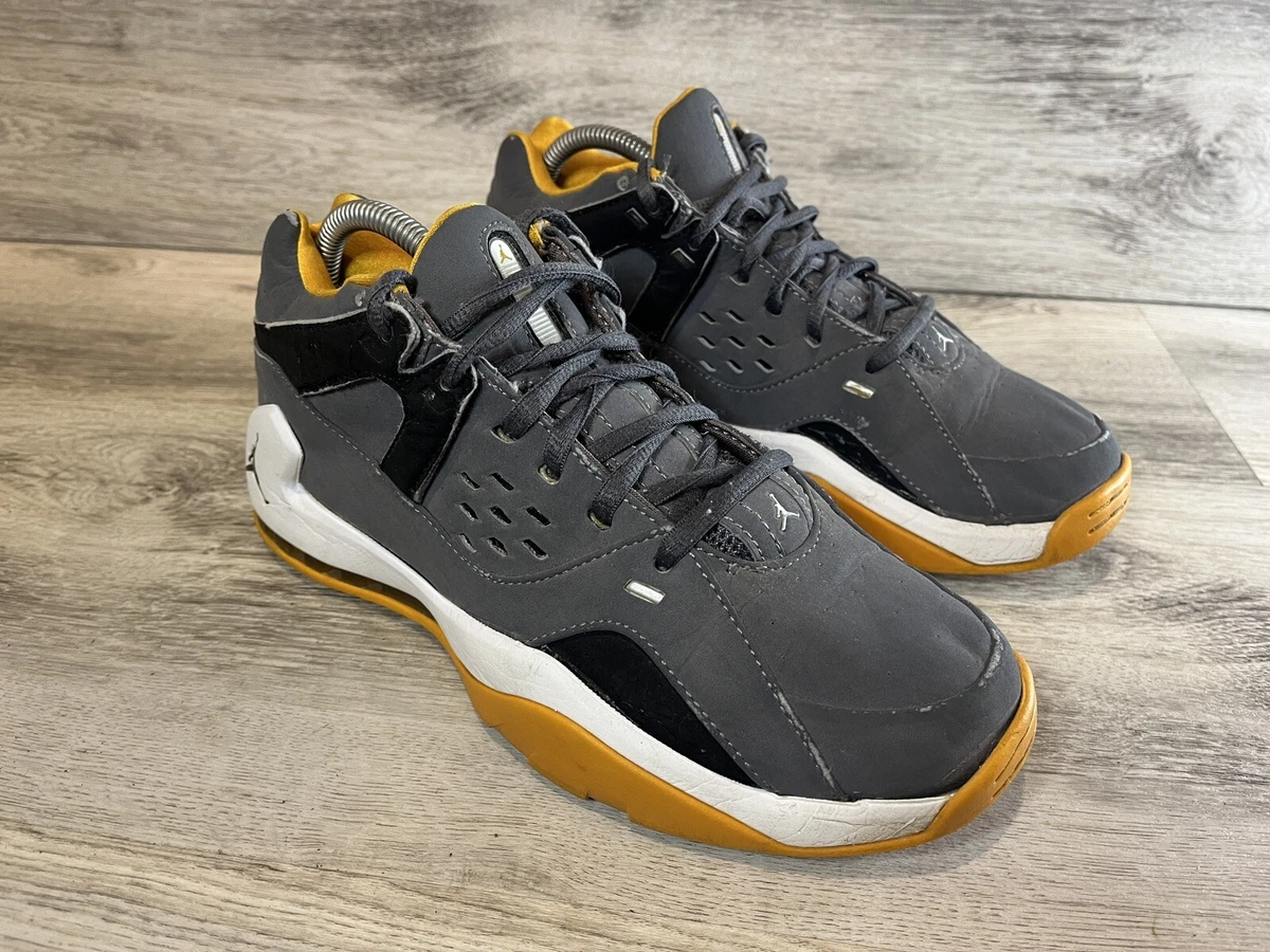 Jordan S.U. Trainer White Light Graphite for Sale  display picture 1
