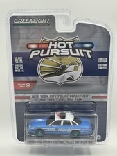 GreenLight Collectibles Hot Pursuit NYPD 93 Crown Victoria - 1:64 Diecast CHASE!