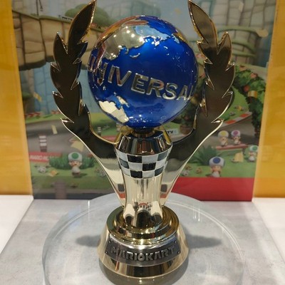 USJ Mario Kart Golden Cup Trophy Figure Statue Super Nintendo World from Japan