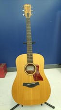 TAYLOR Acoustic Guitar BBT