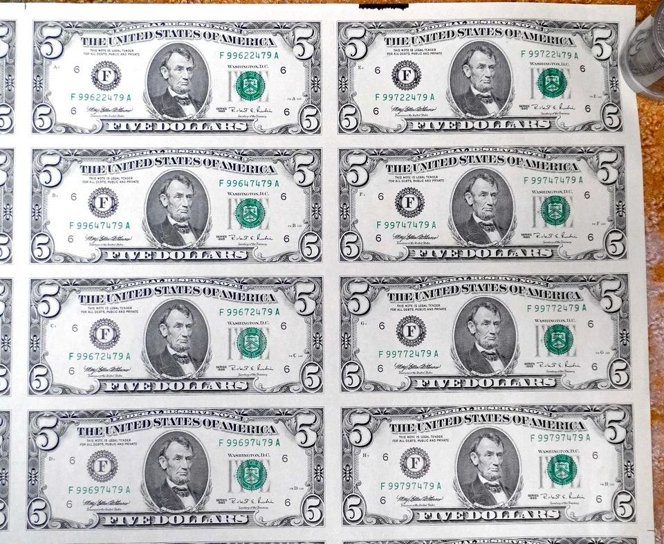 UNCUT SHEET OF 32 - 1995 $5 NOTES ATLANTA DISTRICT - Image 4 of 4