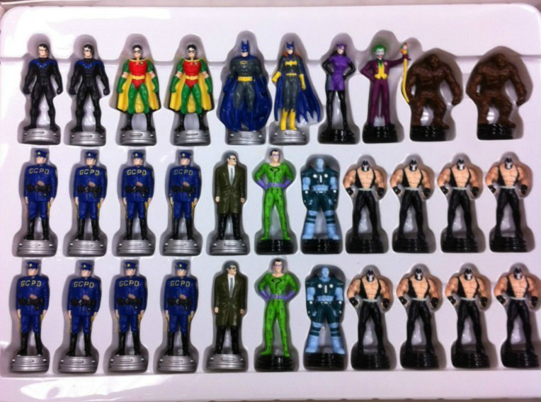 DC Superheroes Batman Chess Set (Very Rare) with FREE