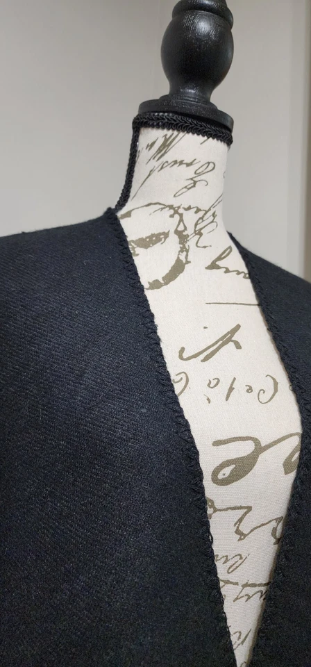 BB Dakota Poncho Kimono Wrap Grey and Black - Image 2 of 4