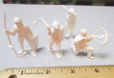 Vintage 1960s plastic Knight figures, set of 4 different knights, nice decor