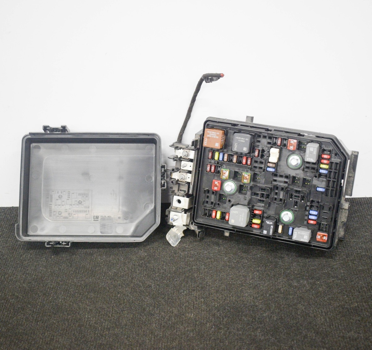 OPEL VAUXHALL ASTRA K Fuse Box 39040849 39019198 1.4 Petrol 92kw