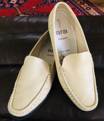 ara moccasins
