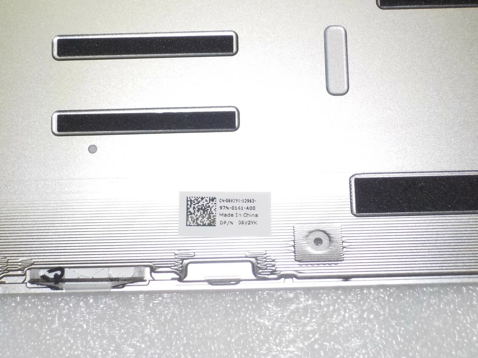 Nuevo conjunto de cubierta plateada base inferior para computadora portátil Dell XPS 15 (9570) 6V2YK HUA 01 Foto 3 de 4