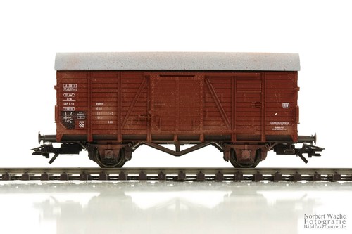 ROCO H0 46016 / Gedeckter Güterwagen "gealtert" 2-achsig / DB / AC / in OVP | Condition: Gebraucht