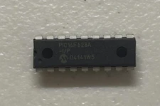 PIC16F628A-I/P PIC16F628A DIP-18 IC Microchip Microcontroller 8-Bit CMOS