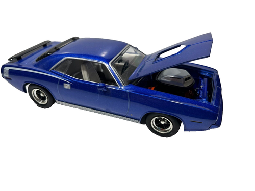 JOHNNY LIGHTNING 1970 PLYMOUTH HEMI CUDA DIE CAST 1:24 BLUE W/WHITE STRIPE - Picture 2 of 2