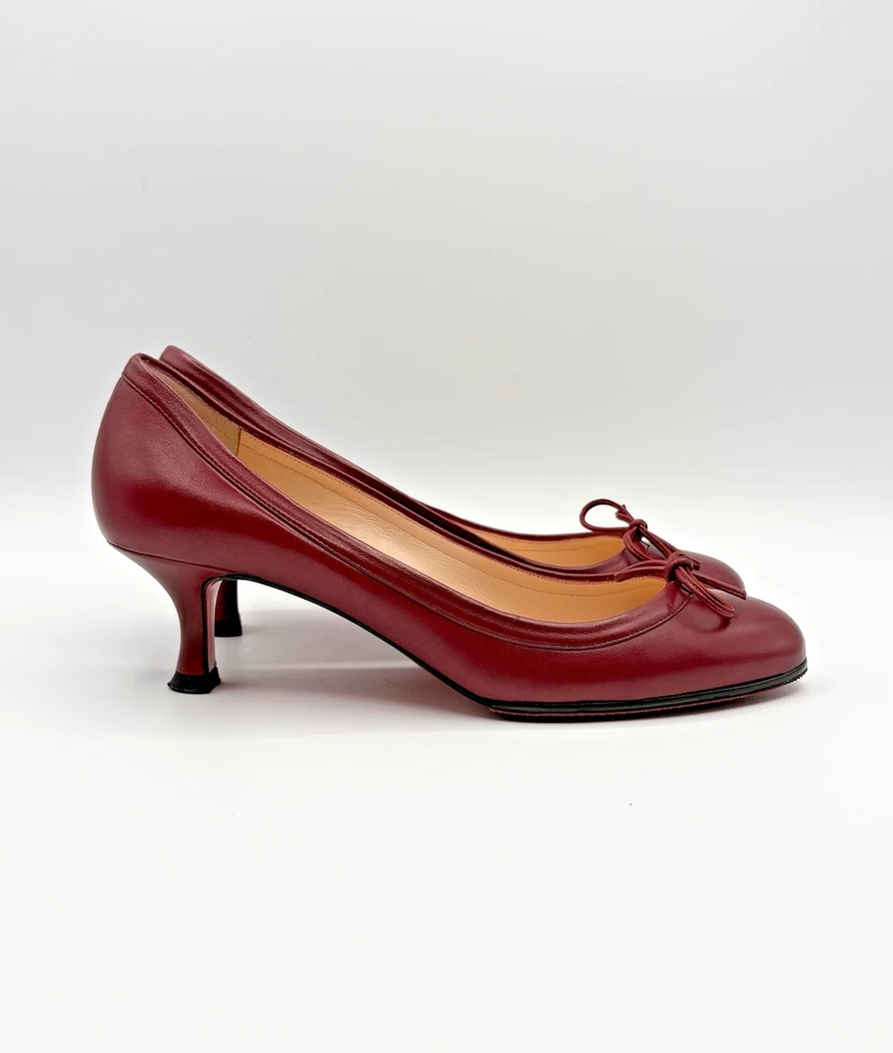 Christian Louboutin Rojo/Borgoña Estilo Ballet Gatito Tacones Arco Acento Talla EU 37 7 Foto 2 de 4