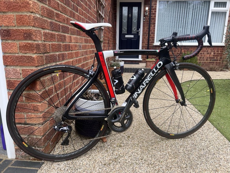 Pinarello dogma f8. 11 speed di2