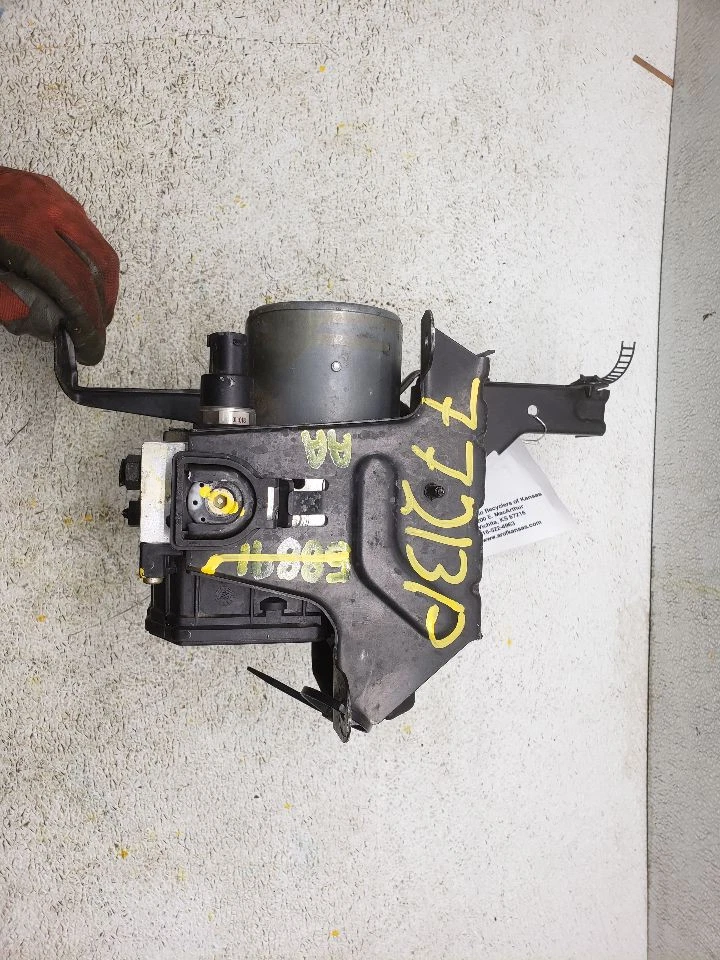 Conjunto de pieza de freno antibloqueo tracción delantera para 02-04 AUDI A6 397898 Foto 3 de 4