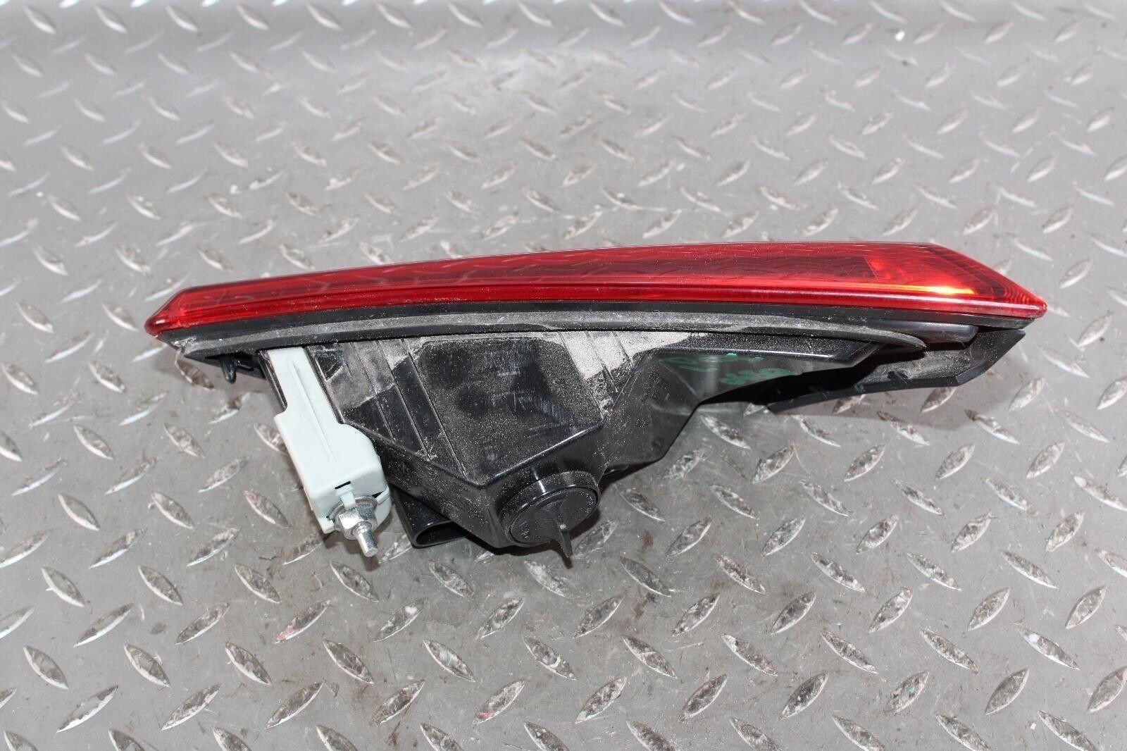 Maserati Ghibli 2014-2017 Left Light lens