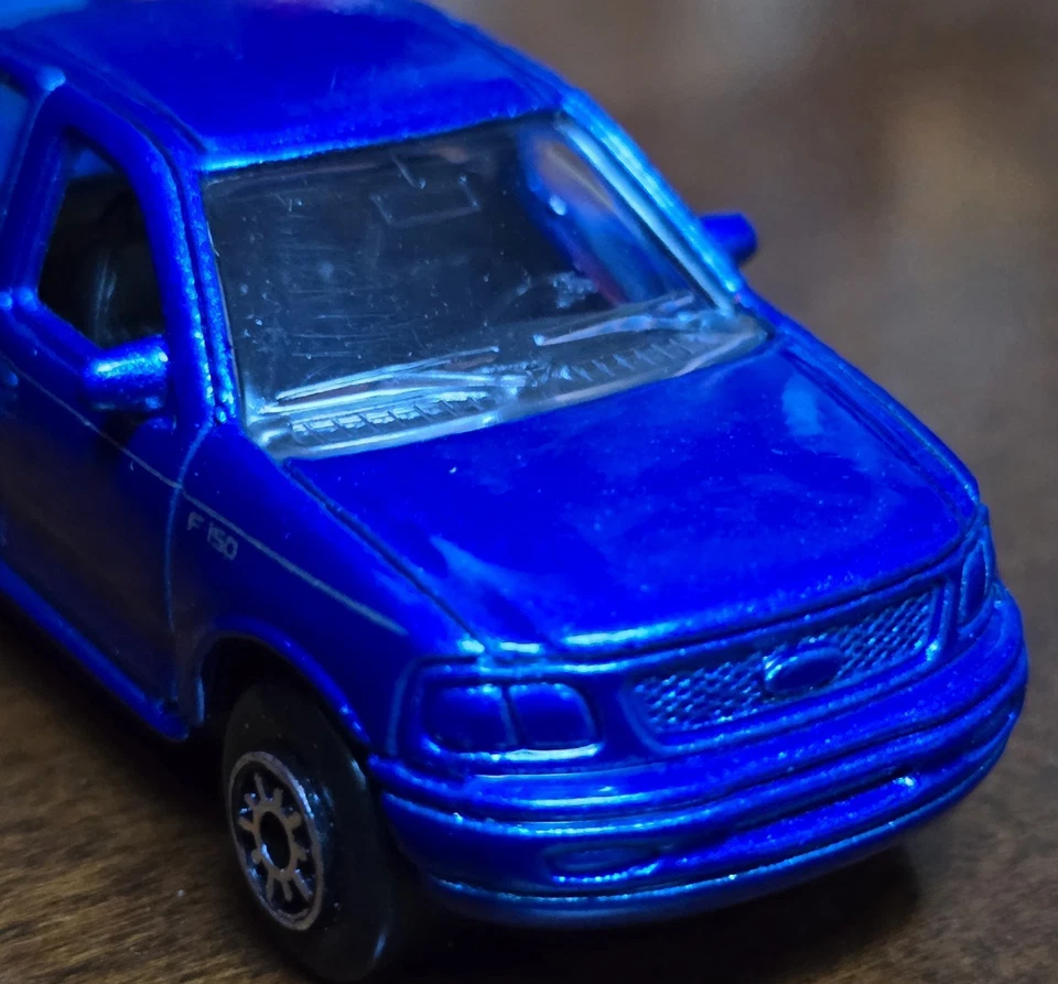 3⅛" Welly Blue Ford F150 Flare Side Super Cab Loose Diecast Truck - Image 2 of 4