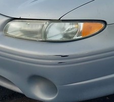 Pontiac Grand Prix 1997 1998 1999 2000 2001-2003 Left Driver Headlight 2 Pontiac Grand Prix 1997 1998 1999 2000 2001-2003 Left Driver Headlight 2