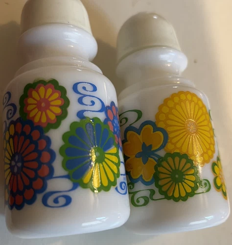Vintage White Milk Glass Salt & Pepper Shakers Flowers  Retro 70’s 5" Tall