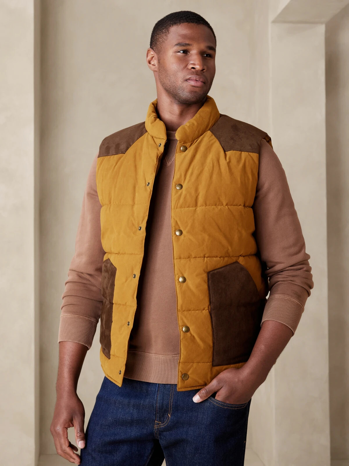NWT Banana Republic Puffer Vest Men's - Small - Ochre/Brown