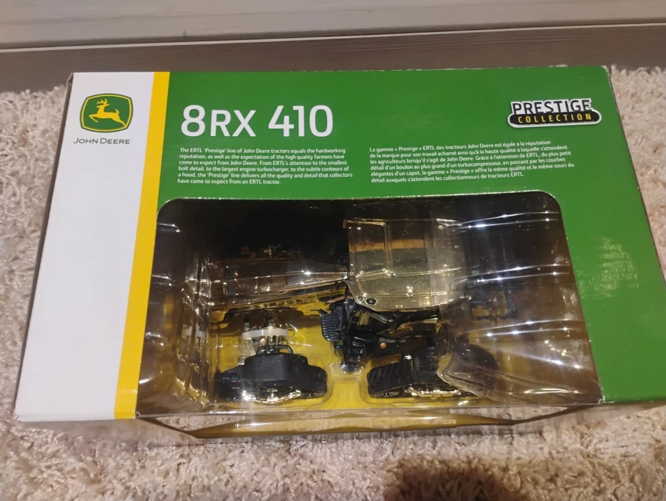 1/32 John Deere 8RX 410 Tracked Tractor, Prestige Edition, Gold Dealer Award - Image 2 of 3