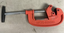 Heavy-Duty Pipe Cutter for 1-3 Inch Diameter ...