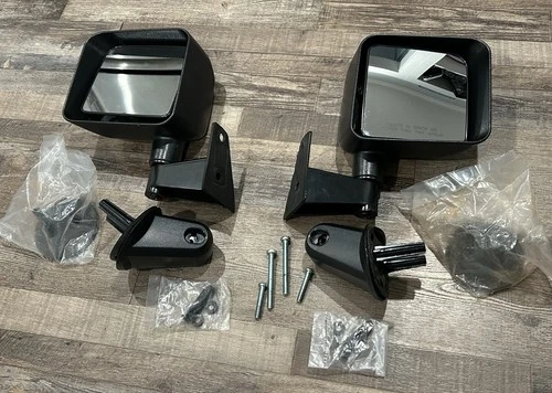 Jeep Wrangler JK OEM Pair  Set Of Side Mirrors Manual folding Black With Extras