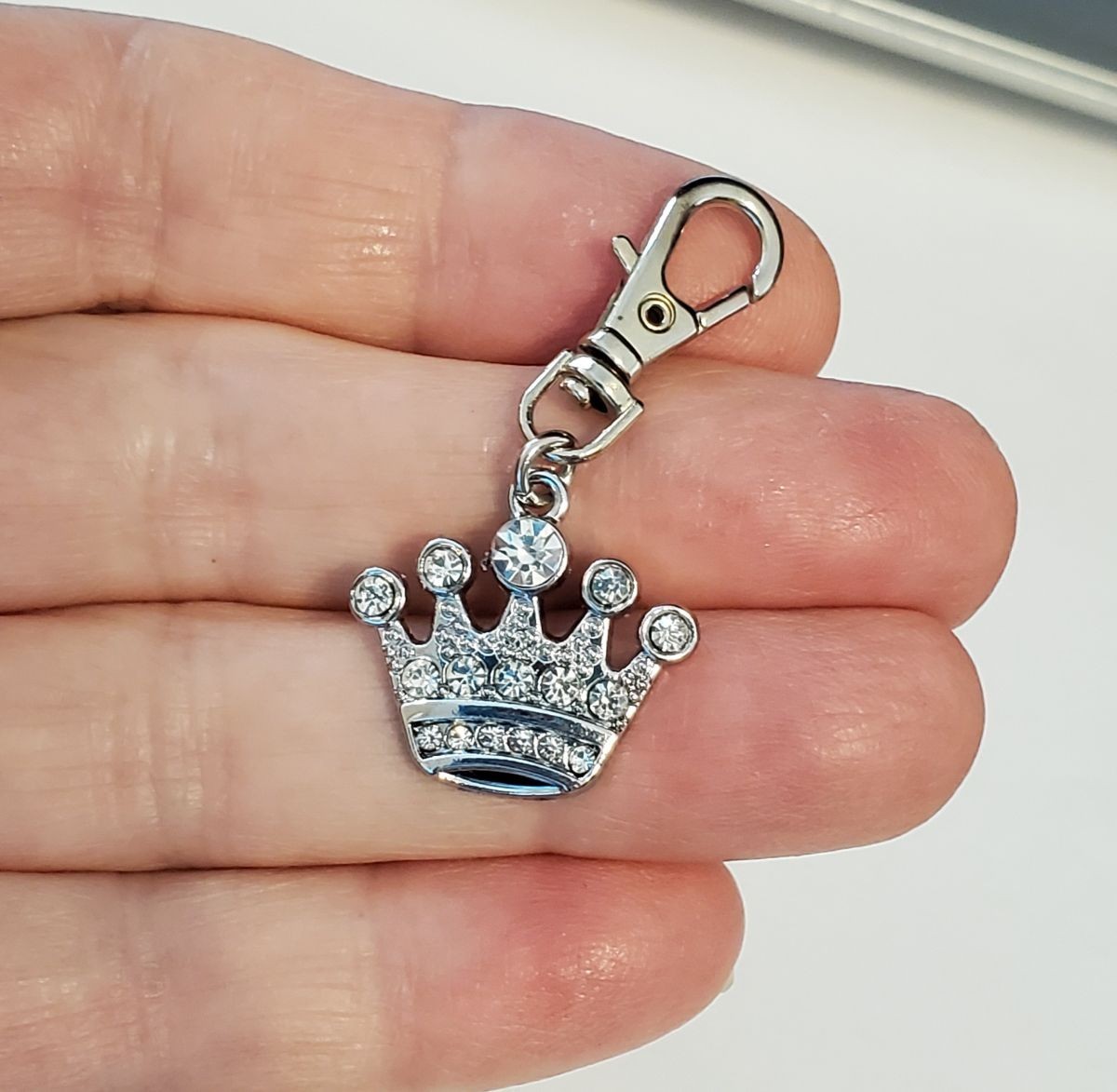 CROWN CHARM PRINCESS QUEEN DOG CAT COLLAR JEWELRY / ZIPPER PULL BAG PURSE WALLET