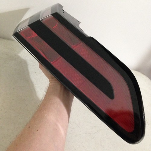 2011-2015 Chevy Volt Right PASSENGER Side Tail Light Lamp 23170356 OEM Perfect - Foto 3 di 14