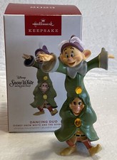 Hallmark Ornament 2023  Snow White  7 Dwarfs  DANCING DUO - NIB