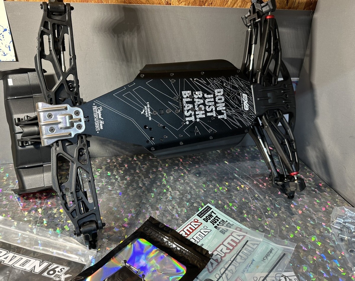 ARRMA KRATON BLX V6 Clipless 1/8 SPEED MONSTER TRUCK ROLLER
