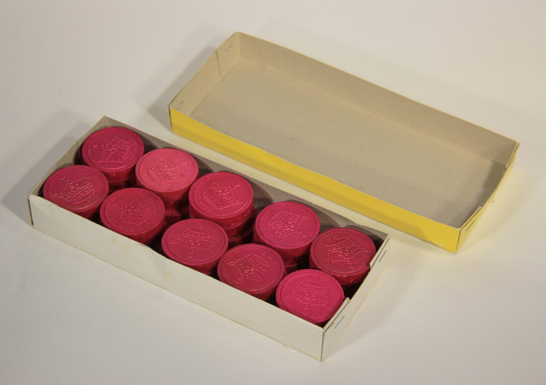 Vintage Montrose Wooden Checkers Pink Chips Set With Box Japan