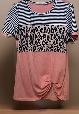 Woman's Medium Pink Leopard Print Short Sleeve Top Twist Knot Casual Shirt 
