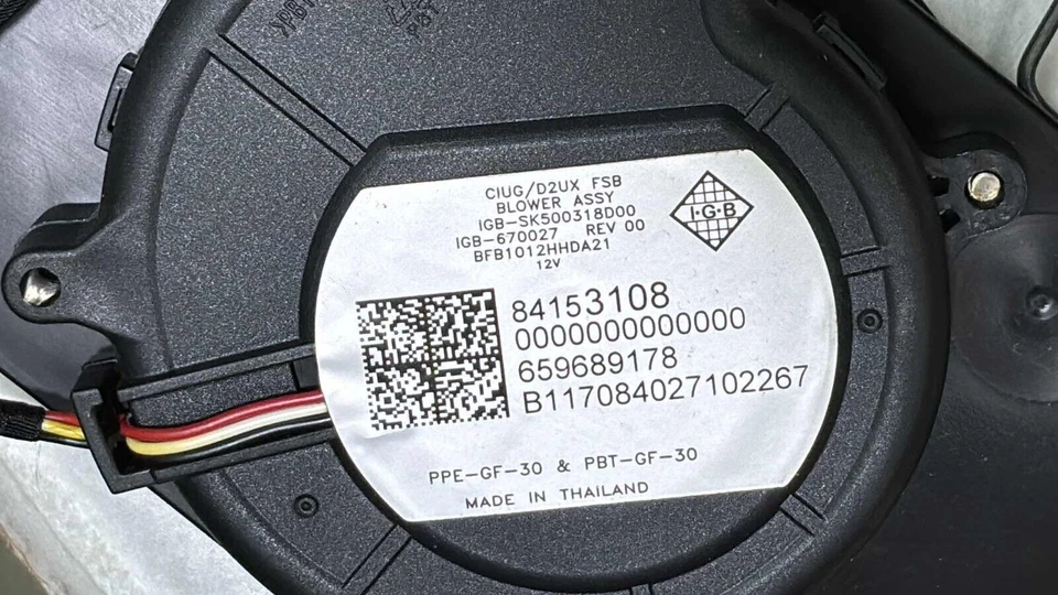 Assento com suporte dianteiro esquerdo 2018 GMC Acadia Denali e almofada inferior inferior fabricante de equipamento original - Imagem 2 de 4