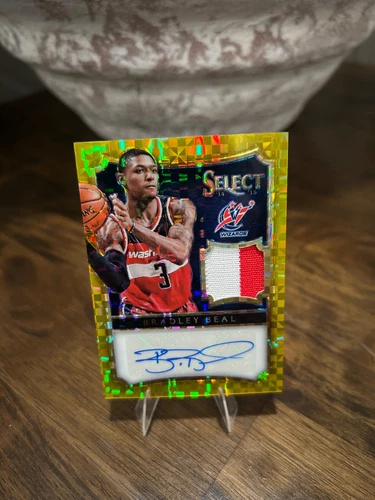 2014-2015 Panini Select Basketball Bradley Beal Gold Patch Auto /10