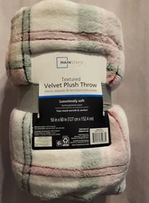 Mainstays Textured Velvet Plush Winter Throw Holiday Plaid Stripes 50" x 60"