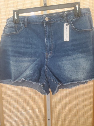 Rue 21 Plus Womens Shorts Size 22 Blue Ultimate Stretch Shortie Denim Frayed Hem - Picture 6 of 12