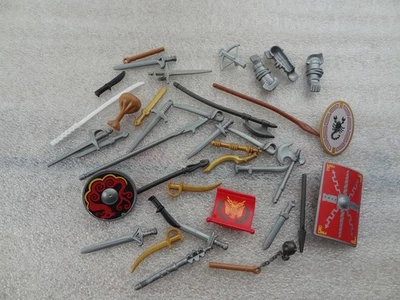PLAYMOBIL LOT MOYEN AGE :ARMES / BOUCLIERS ... - Photo 1/4