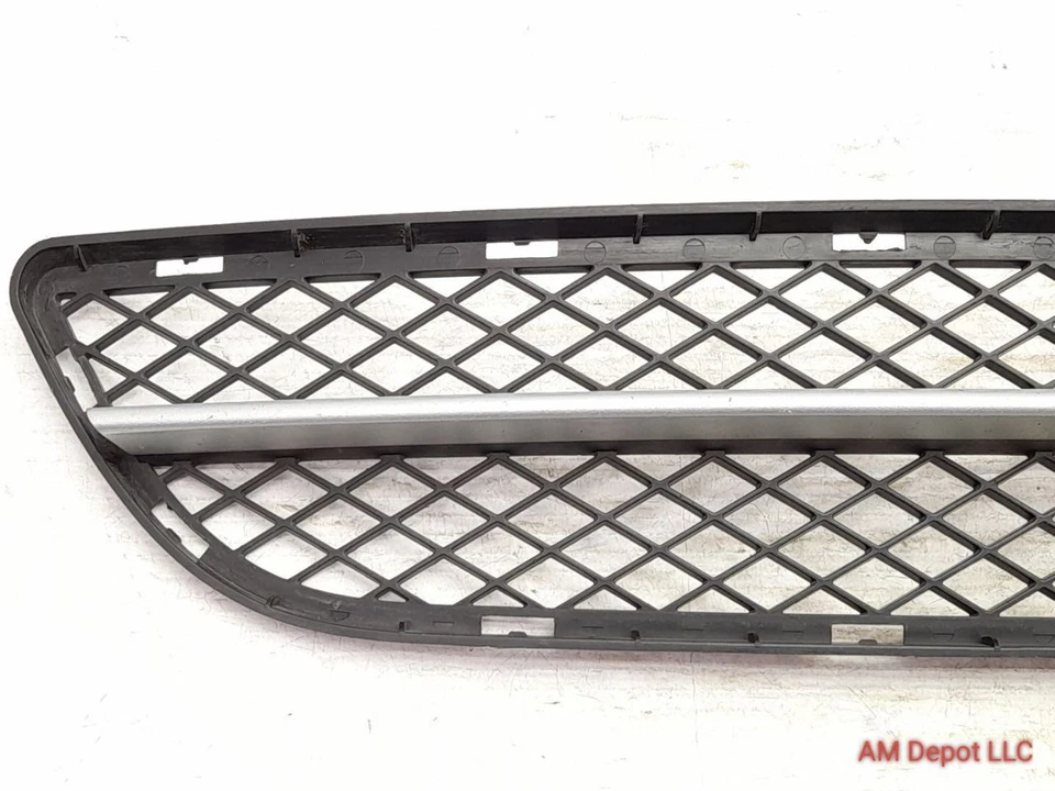 BMW 335i 335xi 328xi 328i E90 2007 sedán parrilla delantera central con inserto 7134074 Foto 2 de 4