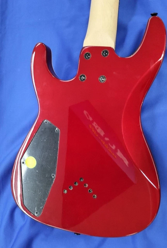 DEAN CUSTOM 750X 二手 Basswood 车身枫木琴颈红木指板 带琴盒 — 第 4/4 张图片