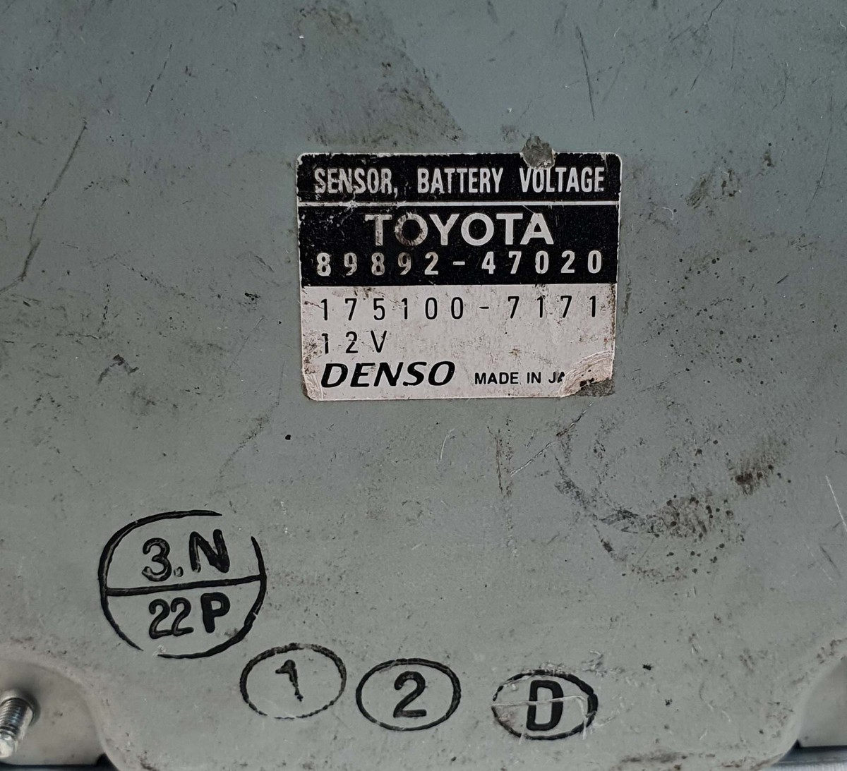 Toyota Prius Hybrid 2010-2015 Bettery Voltage Sensor Control