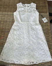 Elegant Calvin Klein NWT Modern WHITE Eyelet Fit  Flare Summer Dress size 6