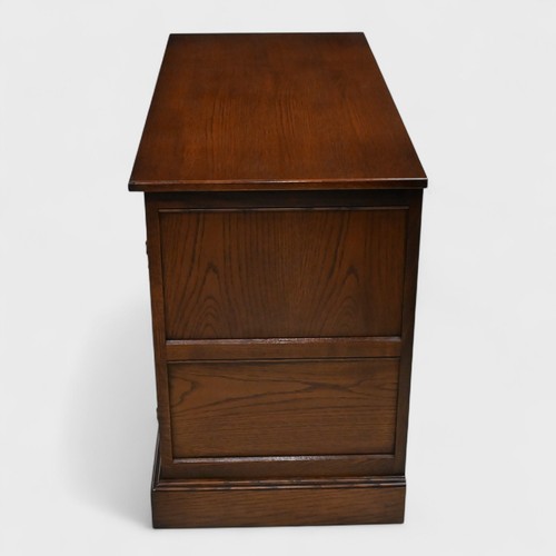 Old Charm TV Stand Glazed Drawer Model 2265 Tudor Brown Strong FREE UK Delivery - Picture 5 of 24