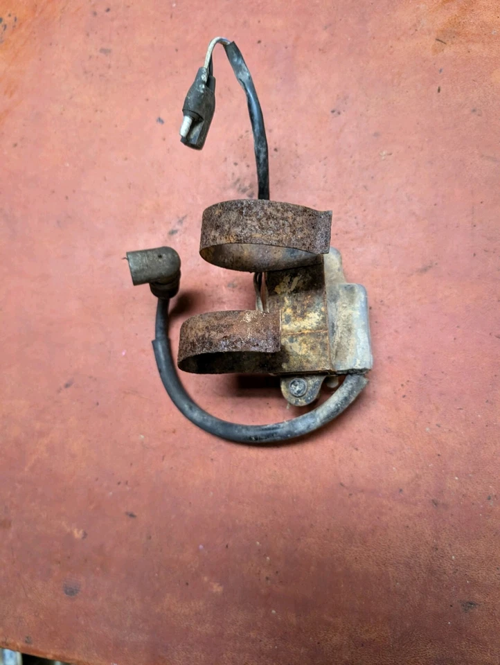 Bobina de encendido Suzuki TS185 RM100 RM125 RM465 RM500 PE175 PE250 PE400 33410-14120 Foto 4 de 4