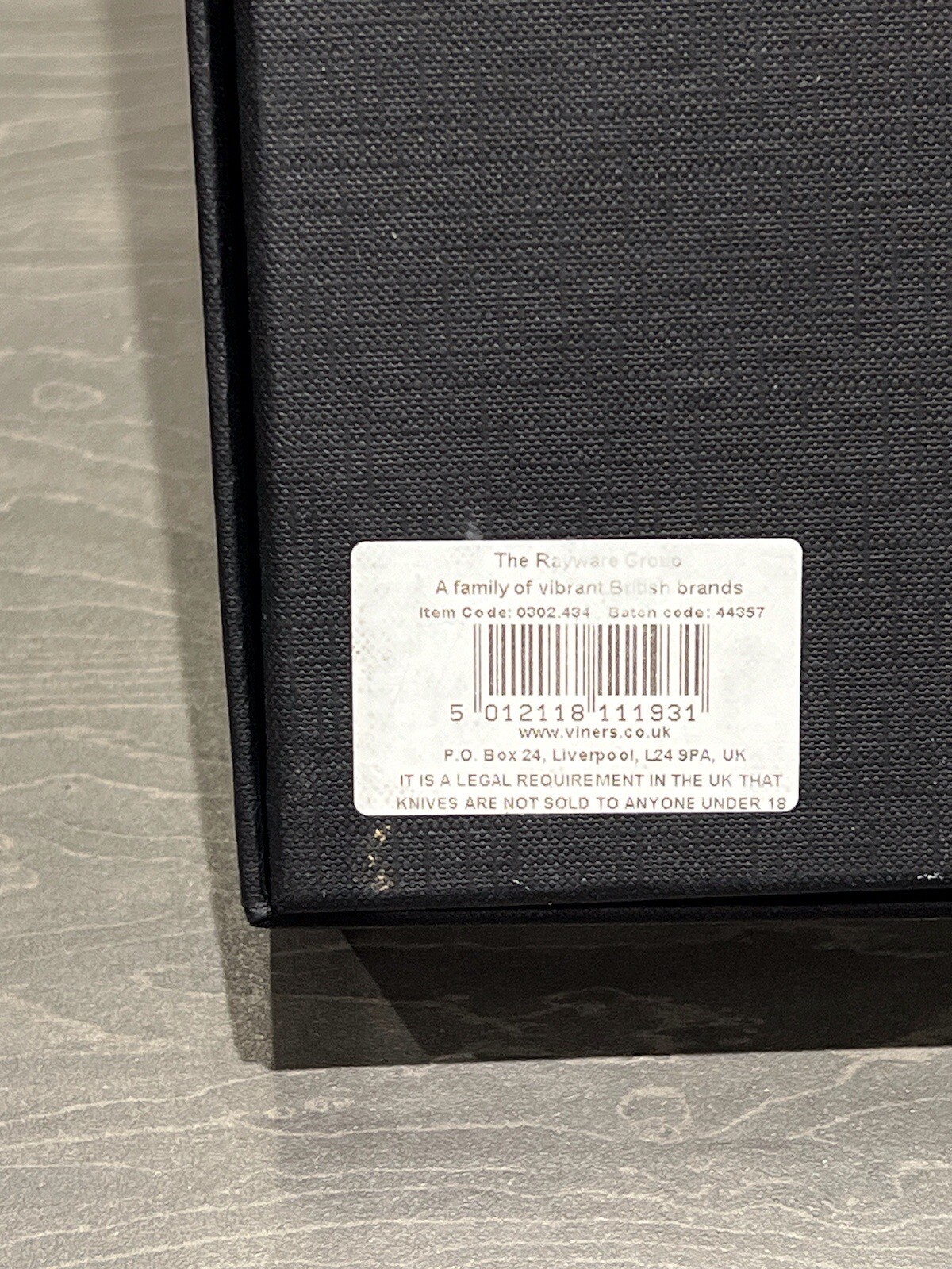 Viners Cutlery Set Gold Coloured 18/10 Finest Quality Stainless Boxed