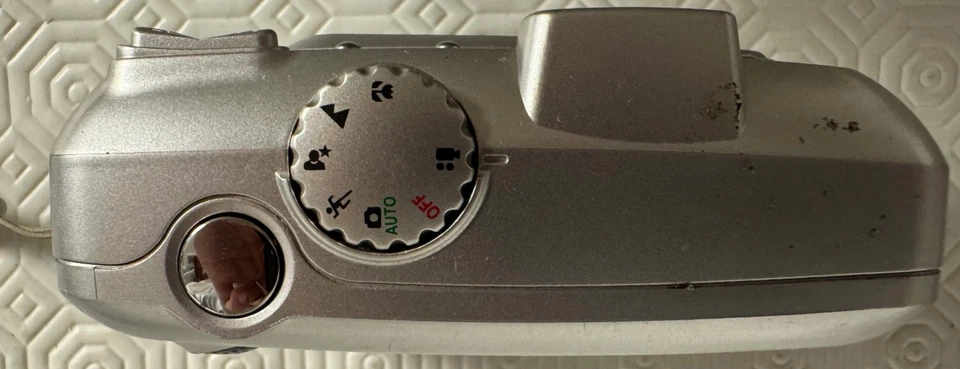 Kodak EasyShare CX6330 Digital Camera 3.1MP Silver – Untested – As-Is - Image 2 of 4