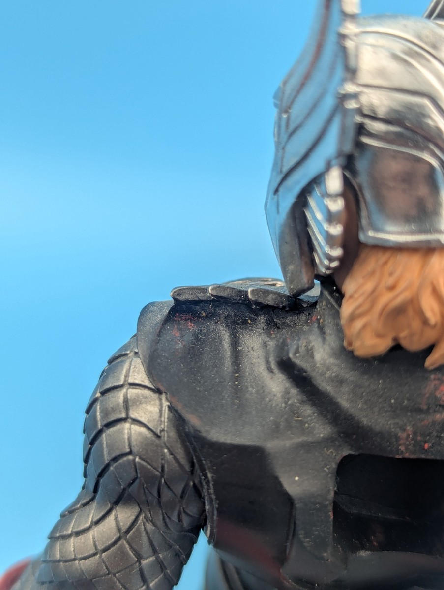 READ DESCRIPTION Thor Iron Studios 1/10 Scale Marvel Deluxe