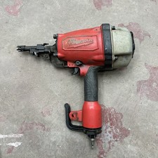 FOR PARTS OR REPAIR MILWAUKEE TOOLS 7200-20 PNEUMATIC NAIL GUN - ROUND HEAD