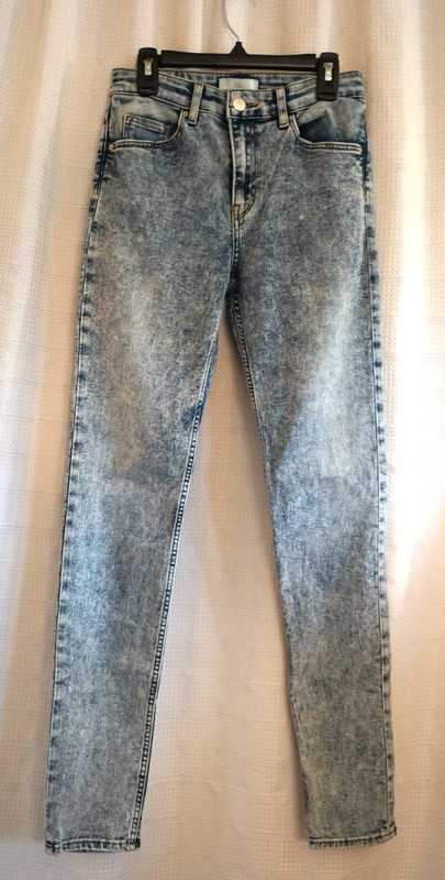 H&M size 4 acid wash skinny jeans for women