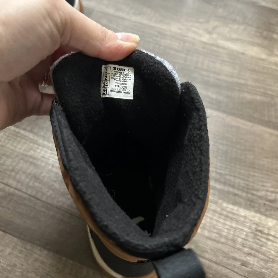 Bota aislante impermeable Sorel Youth Whitney II talla 3 unisex Foto 2 de 4