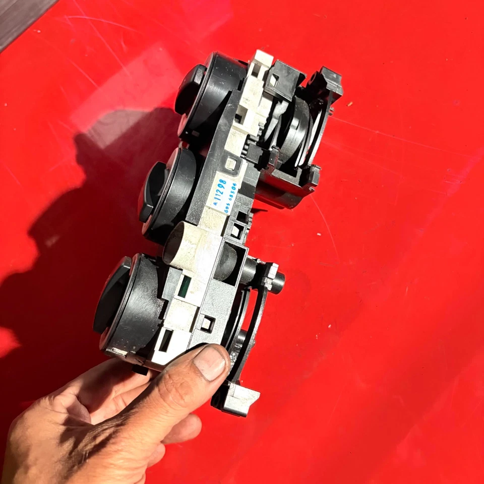 Mitsubishi Colt 2004-2013 Heater, AC Control Unit 69657305 - Image 4 of 4